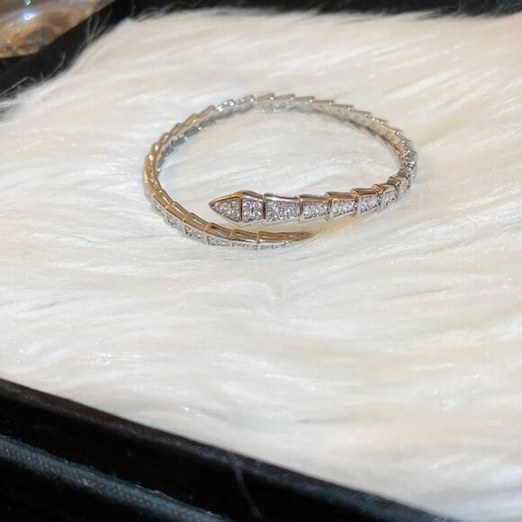 925 Sterling Silver Diamond Solitaire Snake Adjustable Cuff - Picture 4 of 4